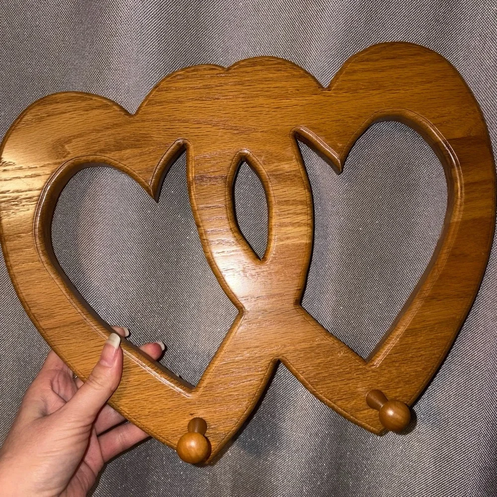 Vintage Entangled Hearts Wooden Wall Decor